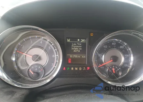 2014 Chrysler Town & Country Touring z USA, uszkodzony, nr VIN 2C4RC1BG8ER237685